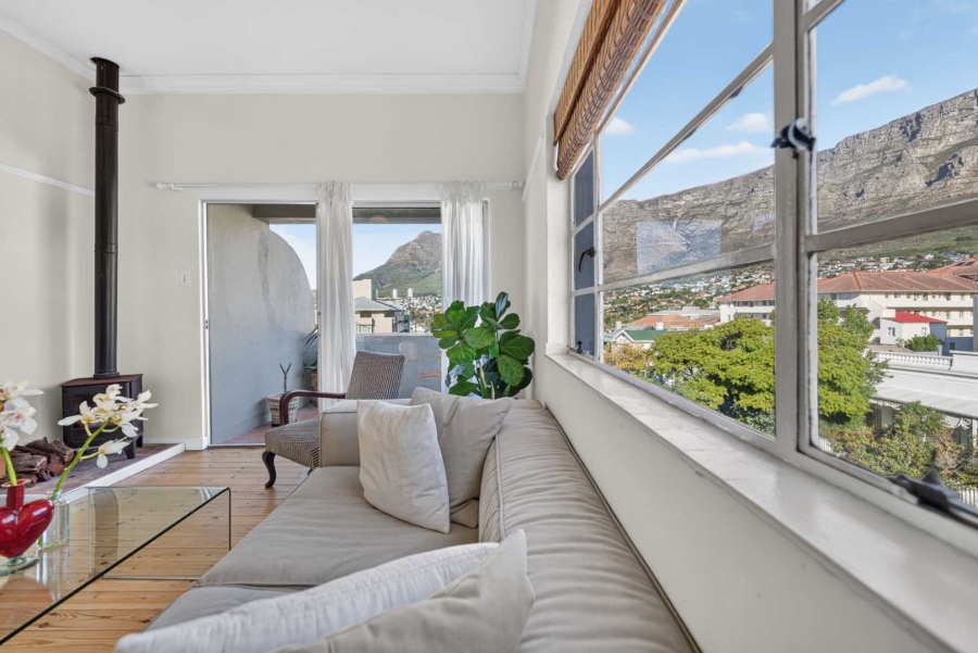 2 Bedroom Property for Sale in Gardens Western Cape